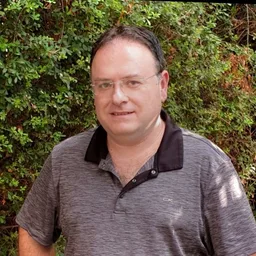 Nir Simionovich